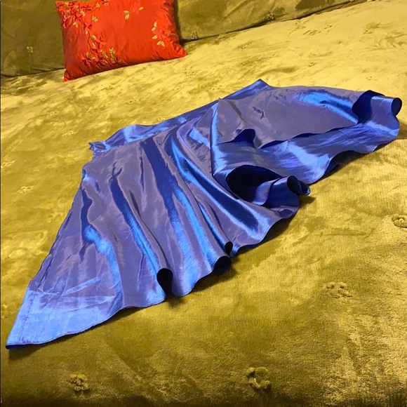 Dress - Picture 4 of 6